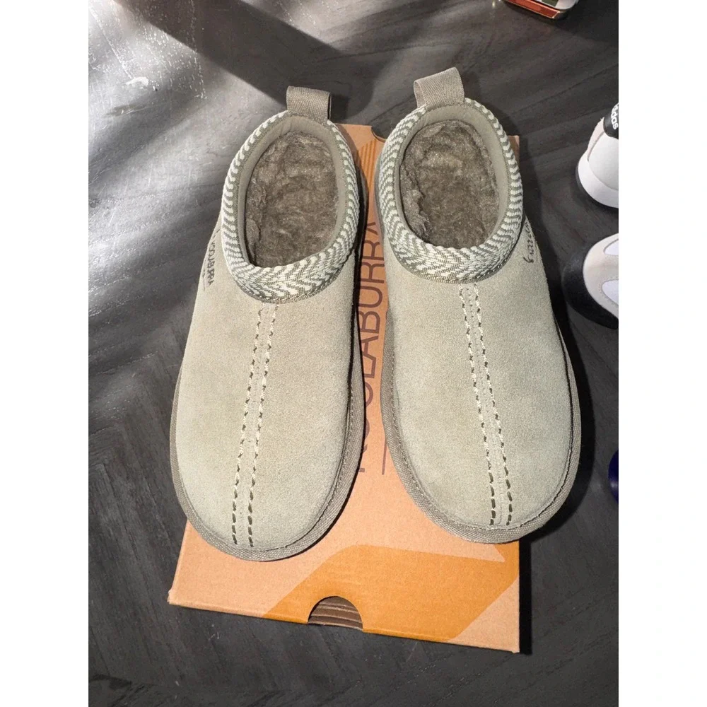 Kolaburra by Ugg size 12c